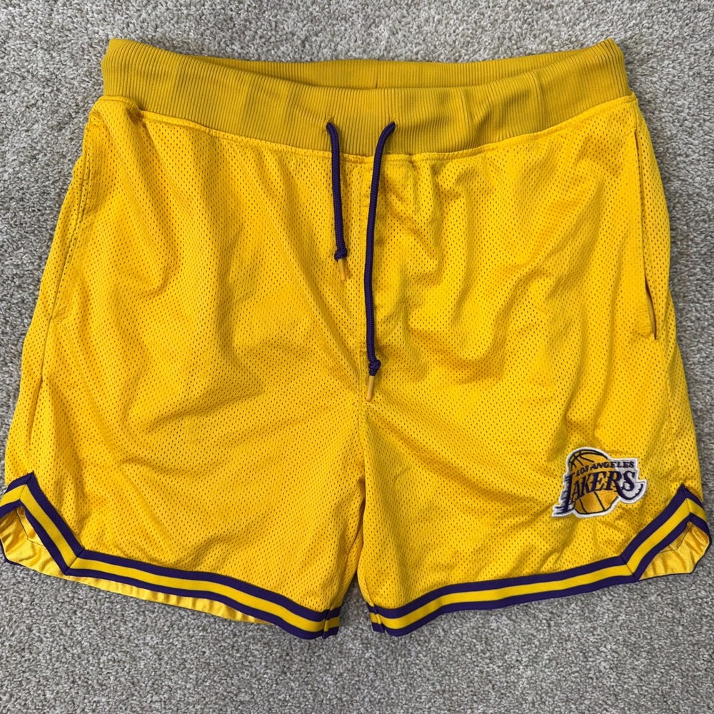 Los Angeles Lakers Shorts Mens XL Yellow NBA Mesh Ultra Game EUC